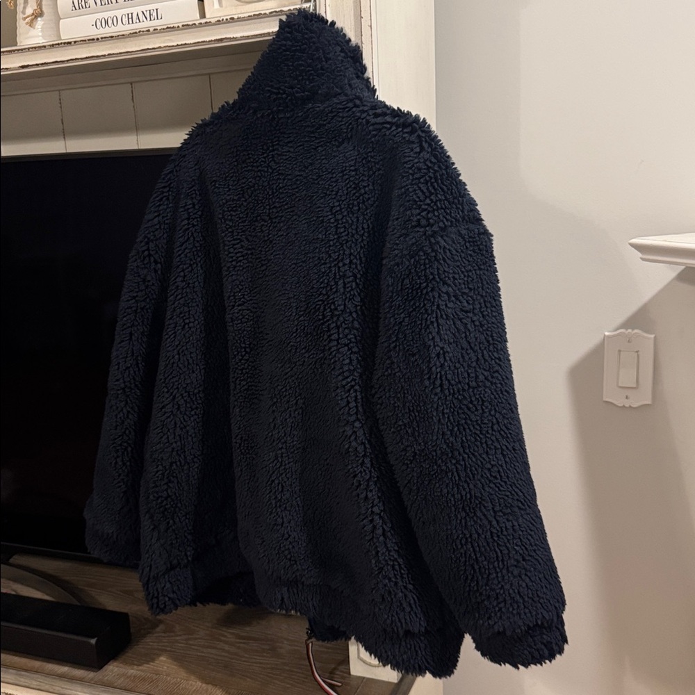 Tommy Hilfiger Oversized Sherpa Jacket - Picture 7 of 7